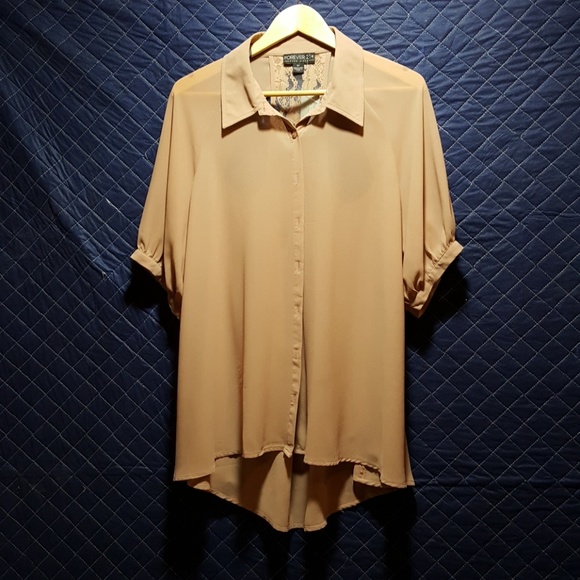 🎉HP Forever 21 lace trim hi-lo top - Picture 1 of 5